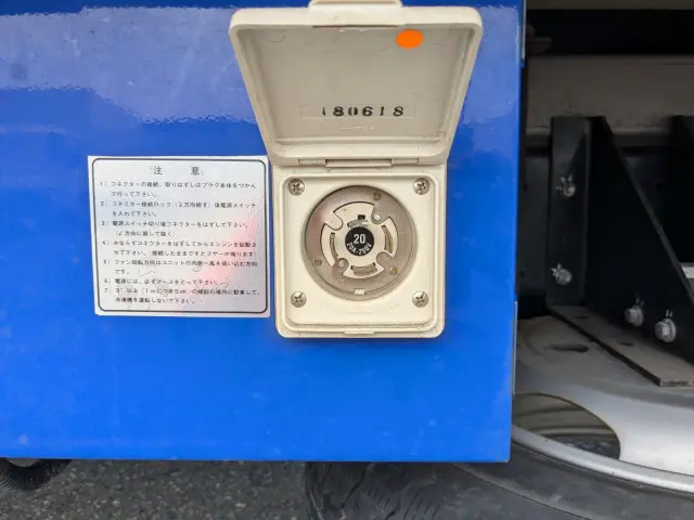 日野 デュトロ TPG-XZU710M(2WD)の写真27