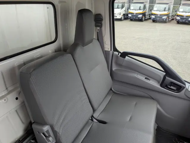 日野 デュトロ TPG-XZU710M(2WD)の写真38