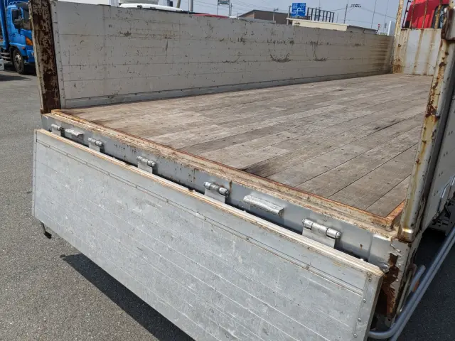 いすゞ フォワード PDG-FTR34S2(2WD)の写真15