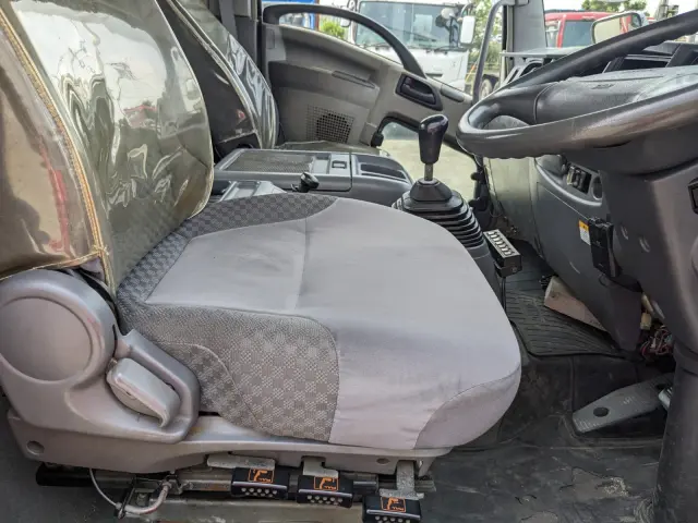 いすゞ フォワード PDG-FTR34S2(2WD)の写真24