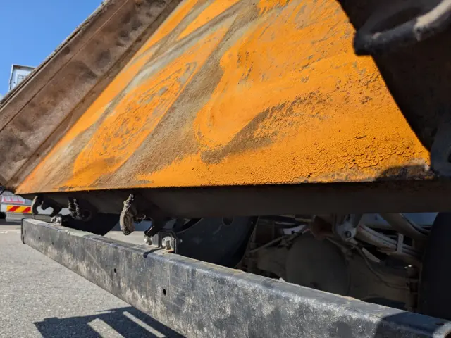 UD コンドル TKG-MK38L(2WD)の写真10