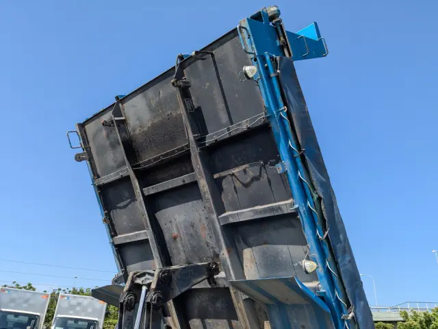 UD コンドル TKG-MK38L(2WD)の写真17