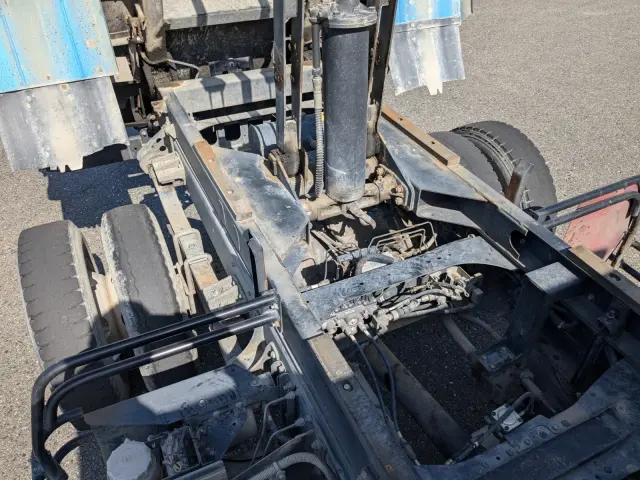 UD コンドル TKG-MK38L(2WD)の写真23