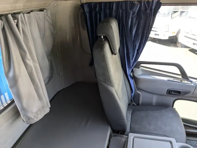 UD コンドル TKG-MK38L(2WD)の写真36