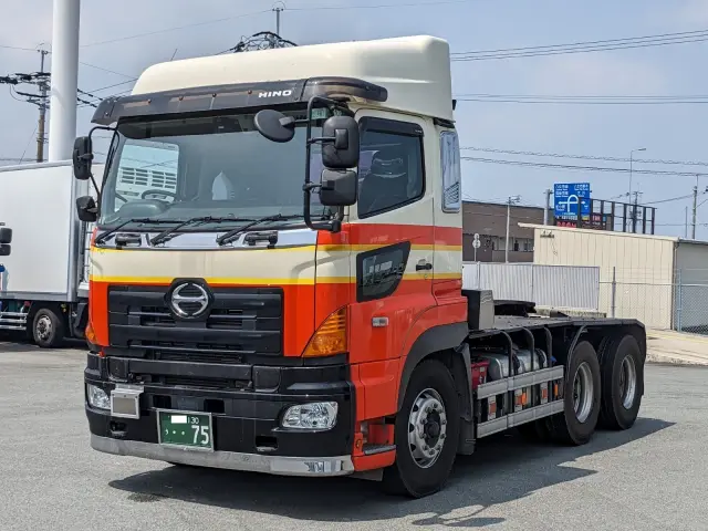 日野 プロフィア QDG-SS1EKDA(6x4)の写真1