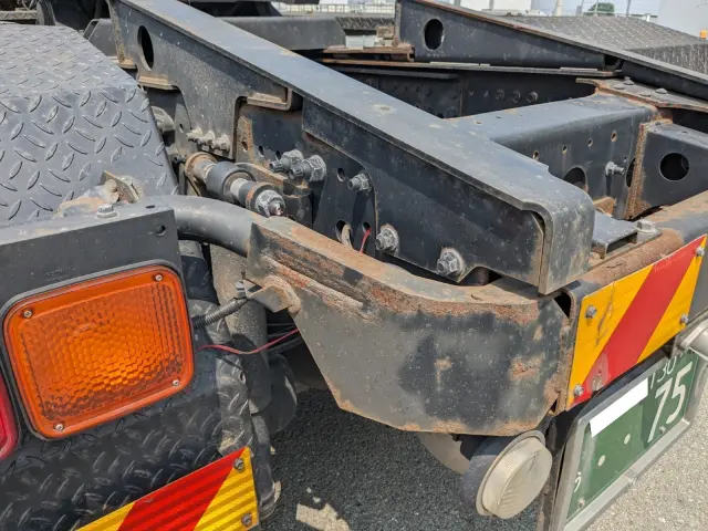 日野 プロフィア QDG-SS1EKDA(6x4)の写真9