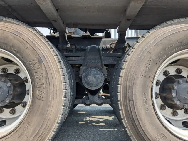 日野 プロフィア QDG-SS1EKDA(6x4)の写真10