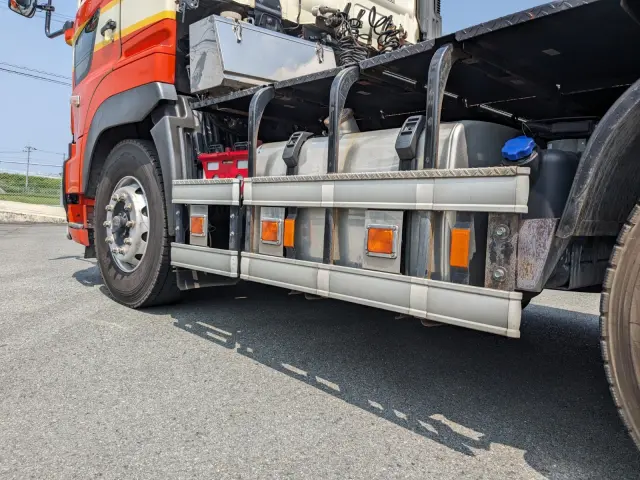 日野 プロフィア QDG-SS1EKDA(6x4)の写真12