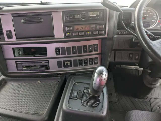 日野 プロフィア QDG-SS1EKDA(6x4)の写真26