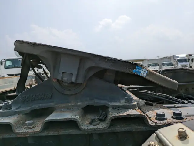 日野 プロフィア QPG-SH1EDDG(2WD)の写真12