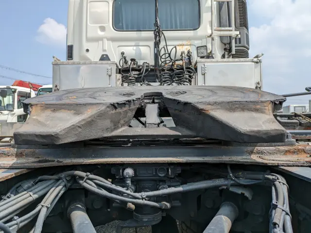 日野 プロフィア QPG-SH1EDDG(2WD)の写真14