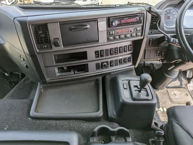 日野 プロフィア QPG-SH1EDDG(2WD)の写真28