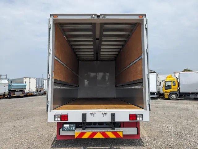 日野 レンジャー 2KG-FD2ABG(2WD)の写真9