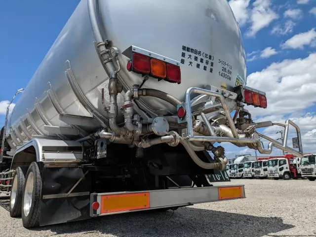 UD クオン KL-CD48J(6x2)の写真7