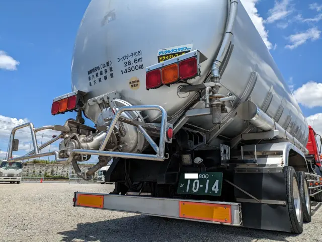 UD クオン KL-CD48J(6x2)の写真9