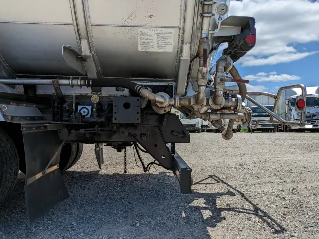 UD クオン KL-CD48J(6x2)の写真13