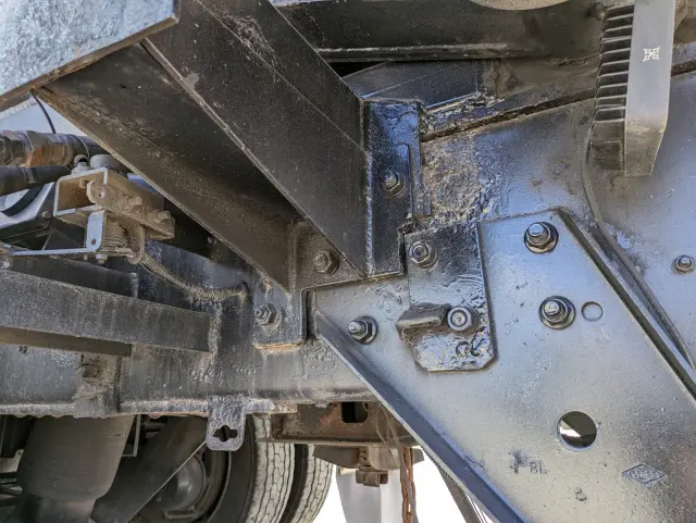 UD クオン KL-CD48J(6x2)の写真14