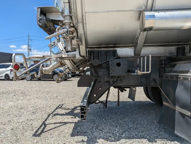 UD クオン KL-CD48J(6x2)の写真18