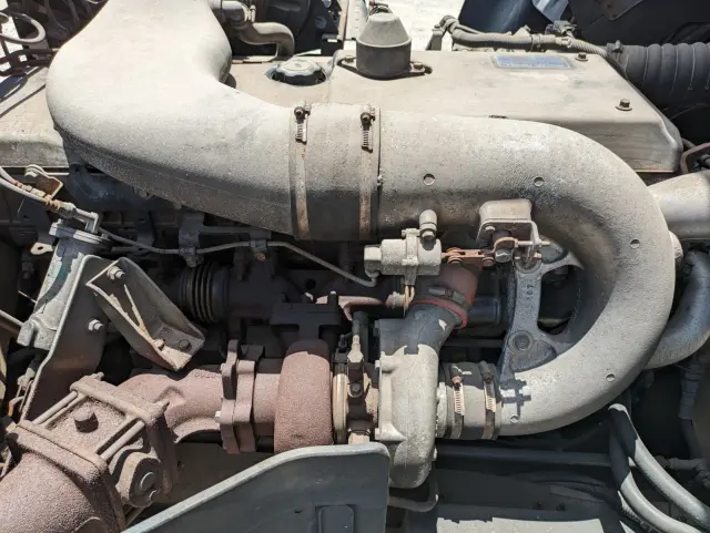 UD クオン KL-CD48J(6x2)の写真37