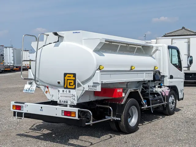 三菱 キャンター 2RG-FEAV0(2WD)の写真5