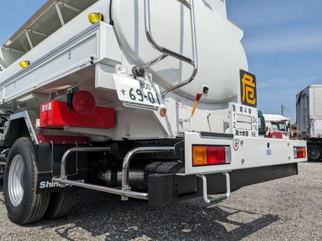 三菱 キャンター 2RG-FEAV0(2WD)の写真8