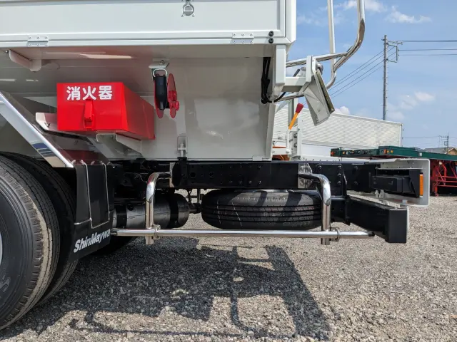 三菱 キャンター 2RG-FEAV0(2WD)の写真18