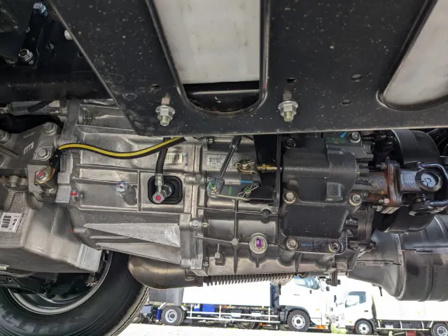 三菱 キャンター 2RG-FEAV0(2WD)の写真21