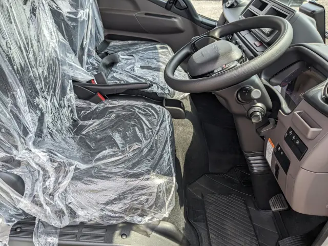 三菱 キャンター 2RG-FEAV0(2WD)の写真32