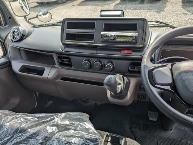 三菱 キャンター 2RG-FEAV0(2WD)の写真35