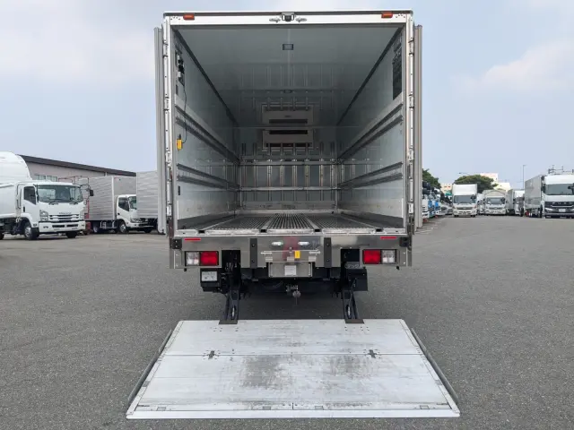 日野 レンジャー 2KG-FD2ABG(2WD)の写真9