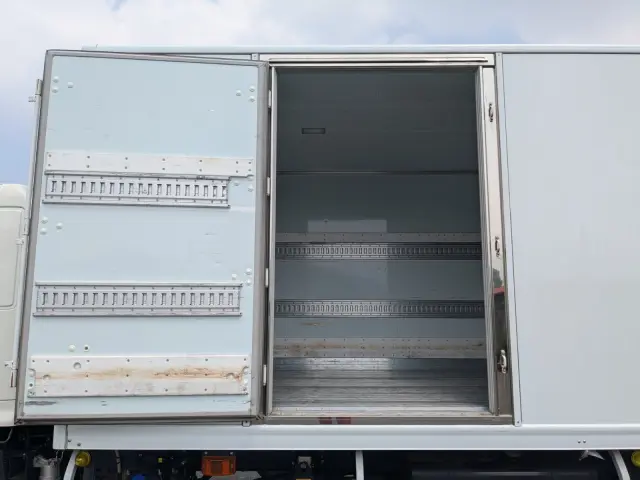 日野 レンジャー 2KG-FD2ABG(2WD)の写真31