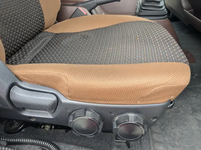 日野 レンジャー 2KG-FD2ABG(2WD)の写真37