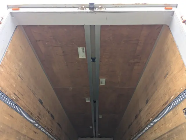 日野 プロフィア QKG-FW1EXBG(8x4)の写真10