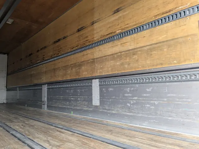 日野 プロフィア QKG-FW1EXBG(8x4)の写真13