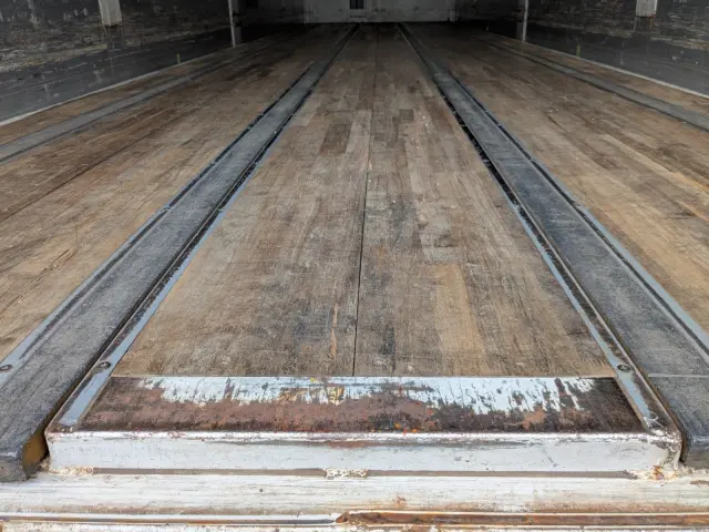 日野 プロフィア QKG-FW1EXBG(8x4)の写真15