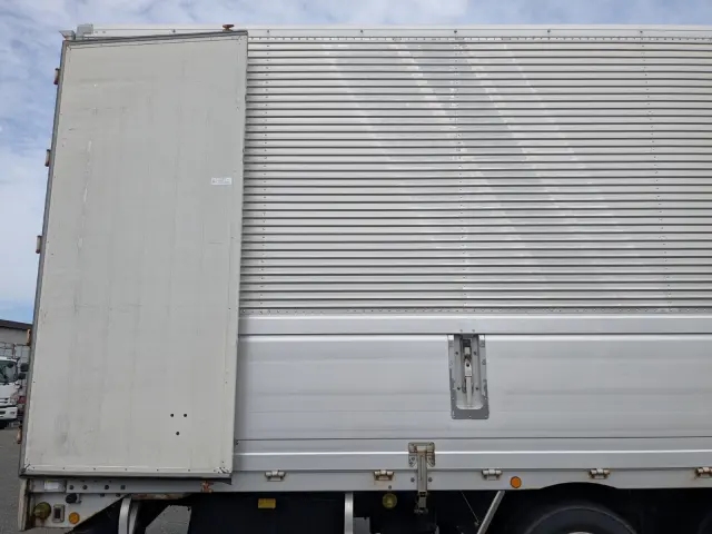 日野 プロフィア QKG-FW1EXBG(8x4)の写真27