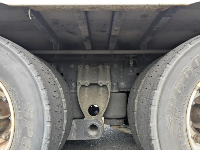 日野 プロフィア QKG-FW1EXBG(8x4)の写真30