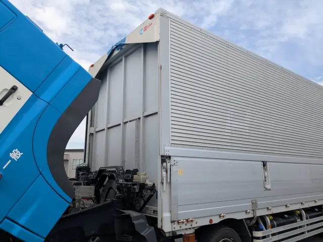 日野 プロフィア QKG-FW1EXBG(8x4)の写真39