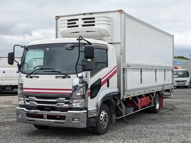 いすゞ フォワード TKG-FRR90S2(2WD)の写真1