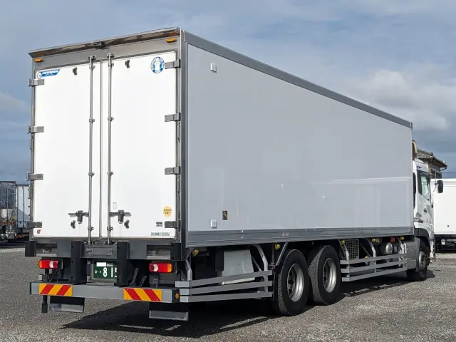 UD クオン 2PG-CD5CA(6x2)の写真5