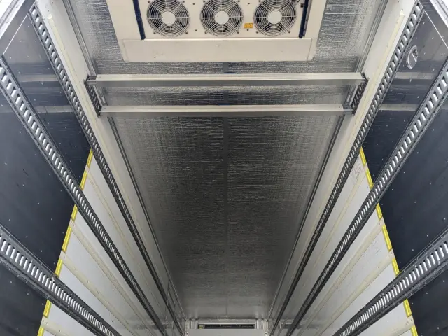 UD クオン 2PG-CD5CA(6x2)の写真13