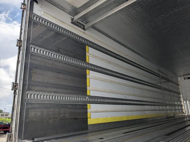 UD クオン 2PG-CD5CA(6x2)の写真20