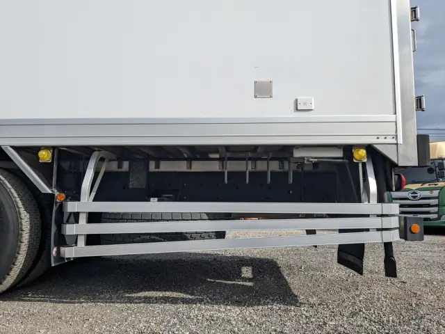 UD クオン 2PG-CD5CA(6x2)の写真22