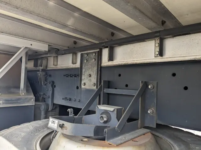 UD クオン 2PG-CD5CA(6x2)の写真23