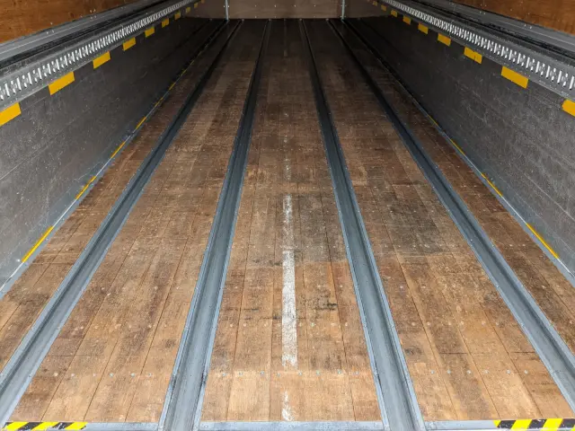 日野 プロフィア QPG-FW1EXEG(8x4)の写真13