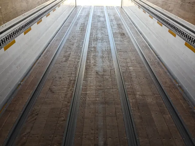 日野 プロフィア QPG-FW1EXEG(8x4)の写真18