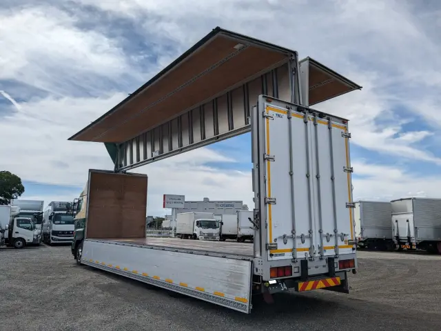 日野 プロフィア QPG-FW1EXEG(8x4)の写真37