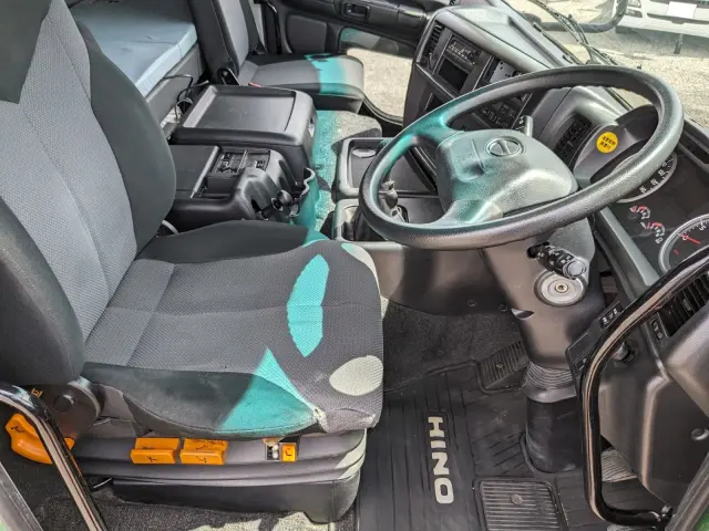 日野 プロフィア QPG-FW1EXEG(8x4)の写真38