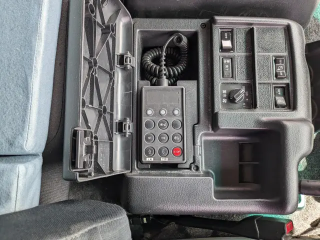 日野 プロフィア QPG-FW1EXEG(8x4)の写真42