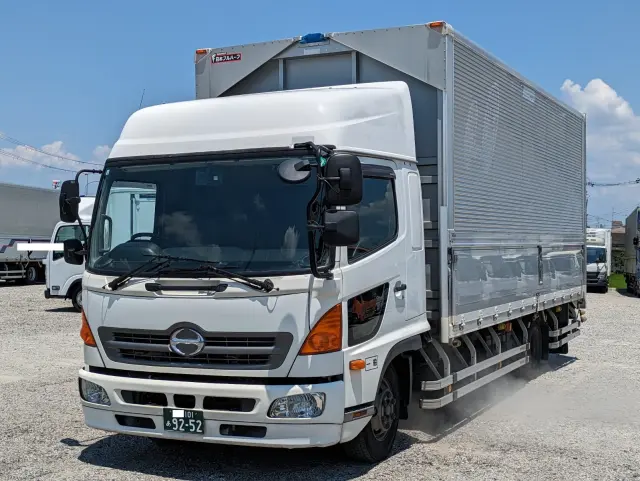 日野 レンジャー TKG-FD7JLAG(2WD)の写真1